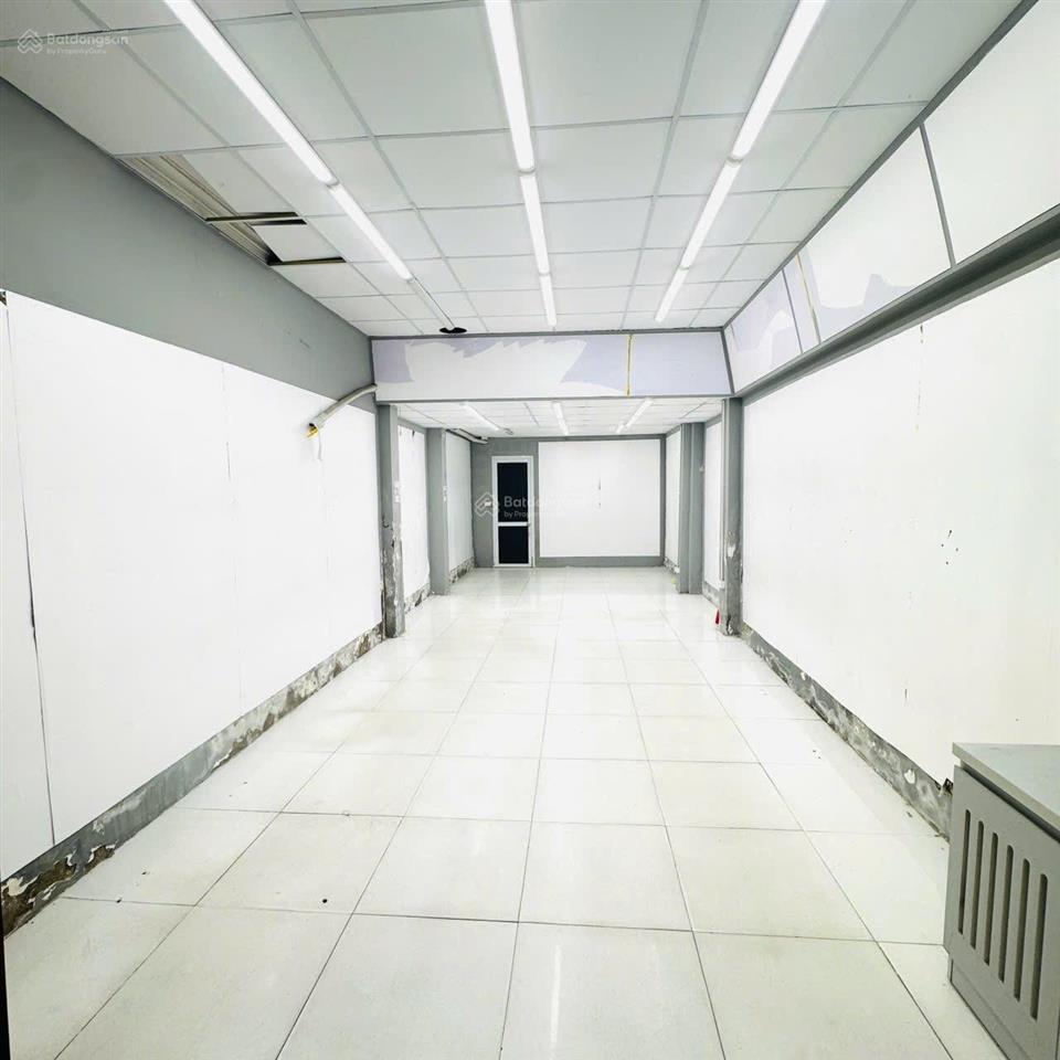 Cho thuê nhà lô góc phố bạch mai,hbt diện tích 80m lô góc 2 mặt tiền đoạn vị trí đẹp