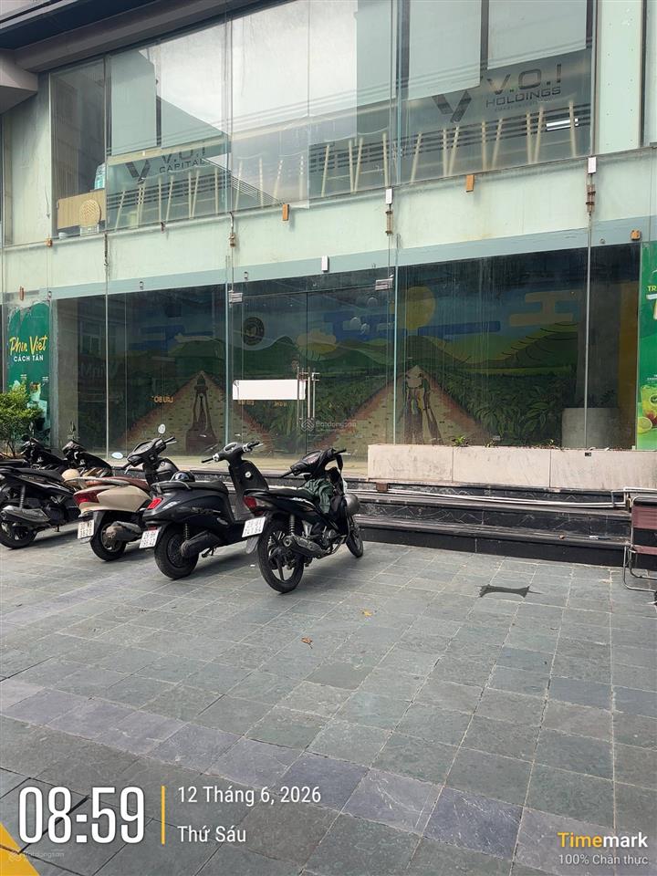 Cho thuê nhà mặt phố nguyễn ngọc vũ, cầu giấy, diện tích sử dụng 320m2 mặt tiền 8m chỗ để xe rộng