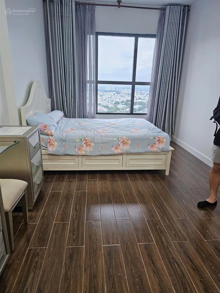 Cho thuê căn hộ 2pn , đầy đủ nội thất. dọn vào ở ngay