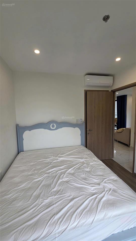 Cho thuê 2pn đầy đủ nội thất, dọn vào ở ngay, khu bs7  tầng 22. giá thuê 10 triệu