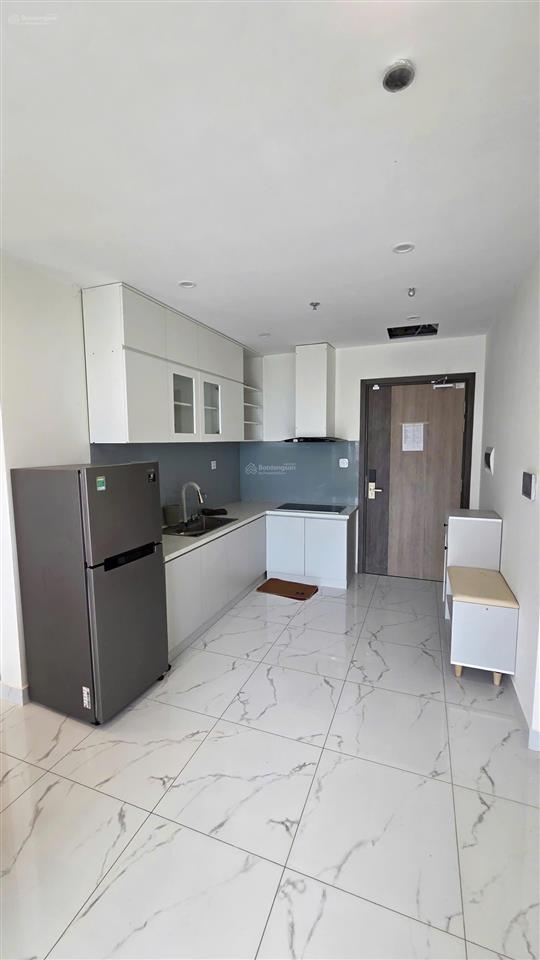 Cho thuê 2pn đầy đủ nội thất, dọn vào ở ngay, khu bs7  tầng 22. giá thuê 10 triệu