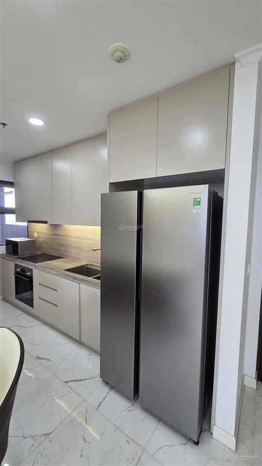 Cho thuê căn hộ 2pn, đầy đủ nội thất, giá thuê 45 triệu. dọn vào ở ngay