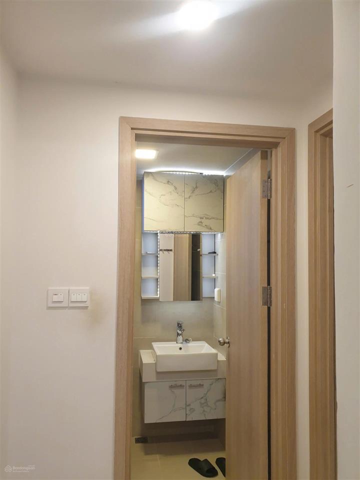 Sang nhượng hđt căn 1pn, đầy đủ nội thất, giá thuê 15,5 triệu (bao phí)