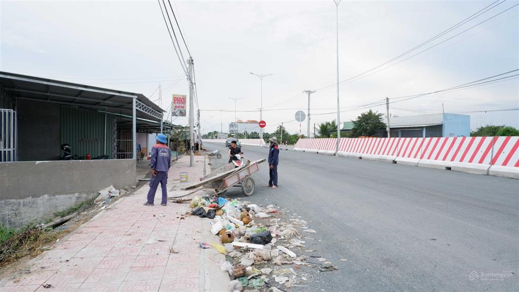 Bán đất chính chủ ngay ngã tư mỹ phú (kết nối đường vành đai thành phố tân an)