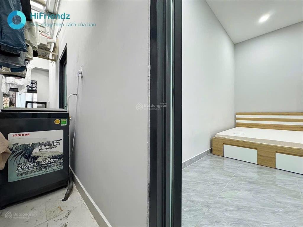1 trệt 1 lầu ngay gần ngã tư hàng xanh siêu rộng có ban công mới tinh