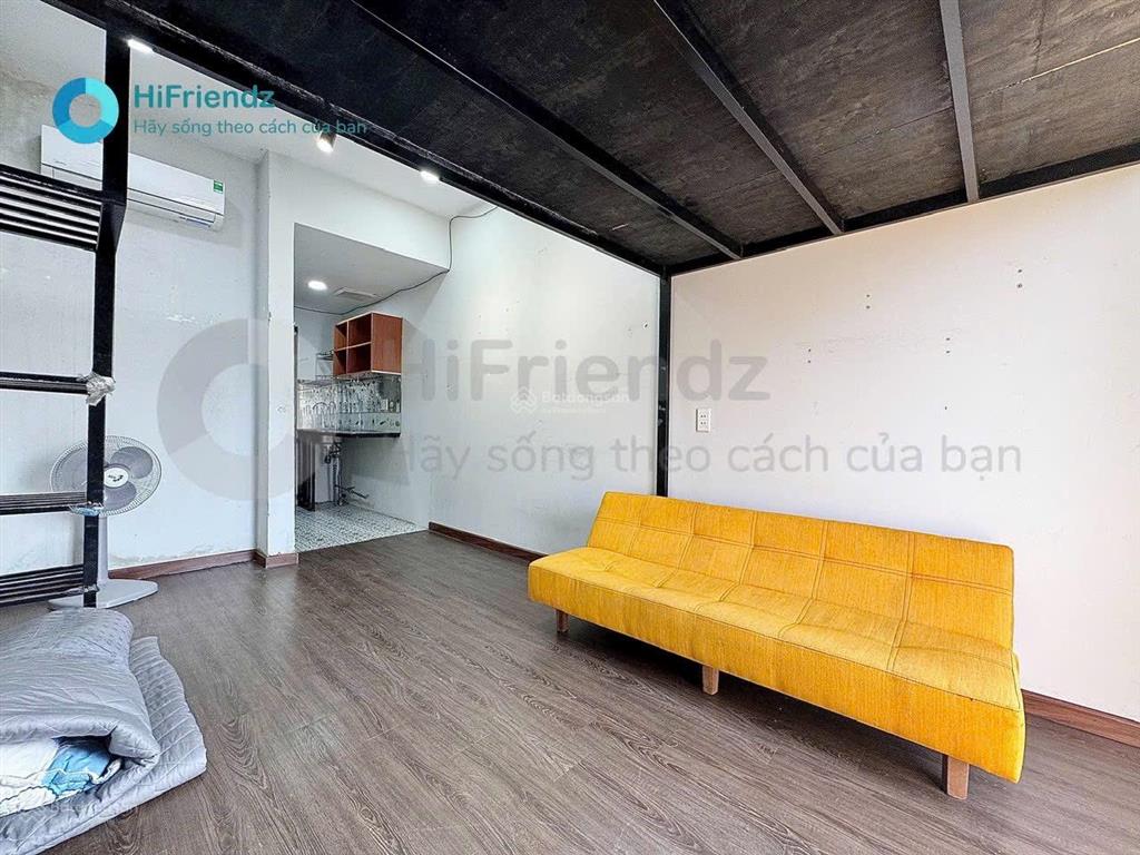 Duplex ban công thoáng rộng rãi ngay sát dh văn lang bình thạnh