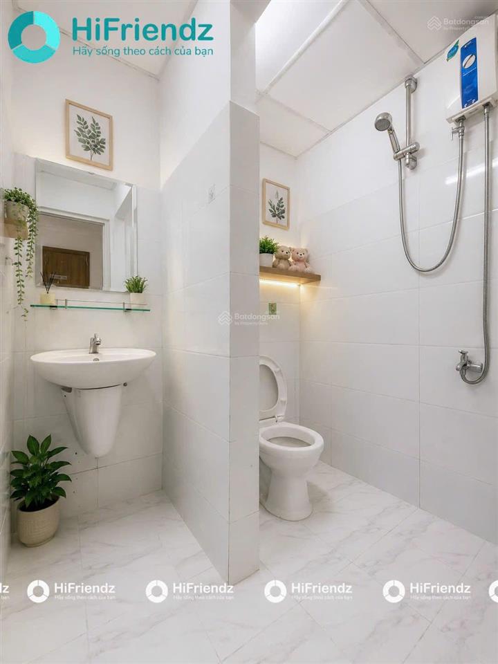 Studio cửa sổ trời đón nắng gần ngã tư hàng xanh và các trường đại học trung tâm bình thạnh