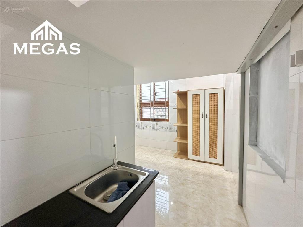 Phòng trọ sinh viên cửa sổ trời ngay chợ tân hương  đại học công thương