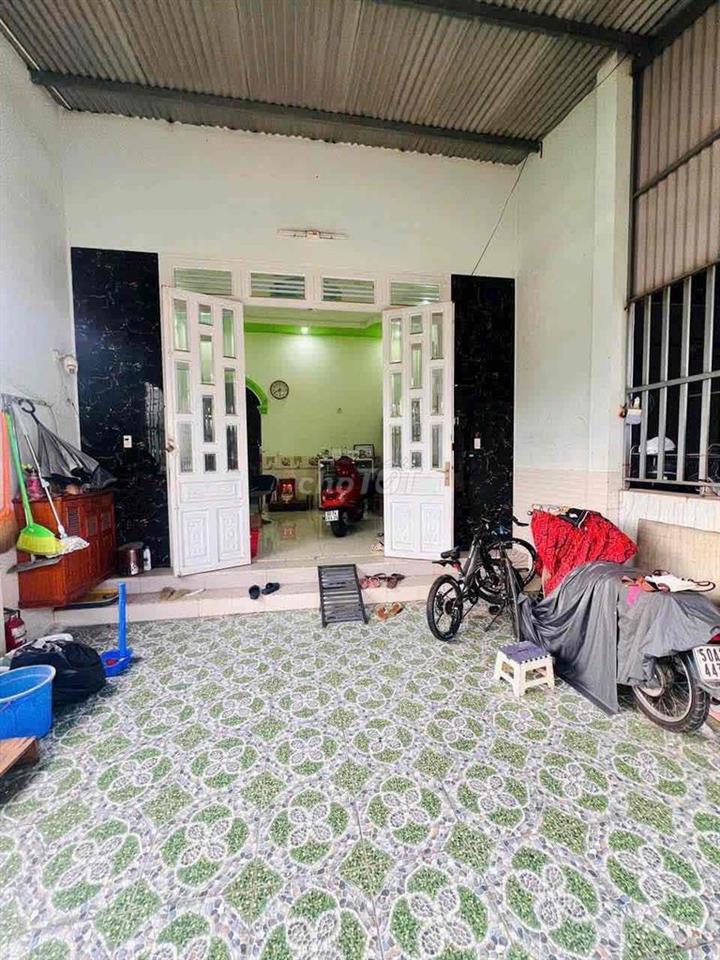 CHO THUÊ NHÀ GẦN CỔNG SAU ĐẠI HỌC CÔNG NGHỆ TRẢNG DÀI