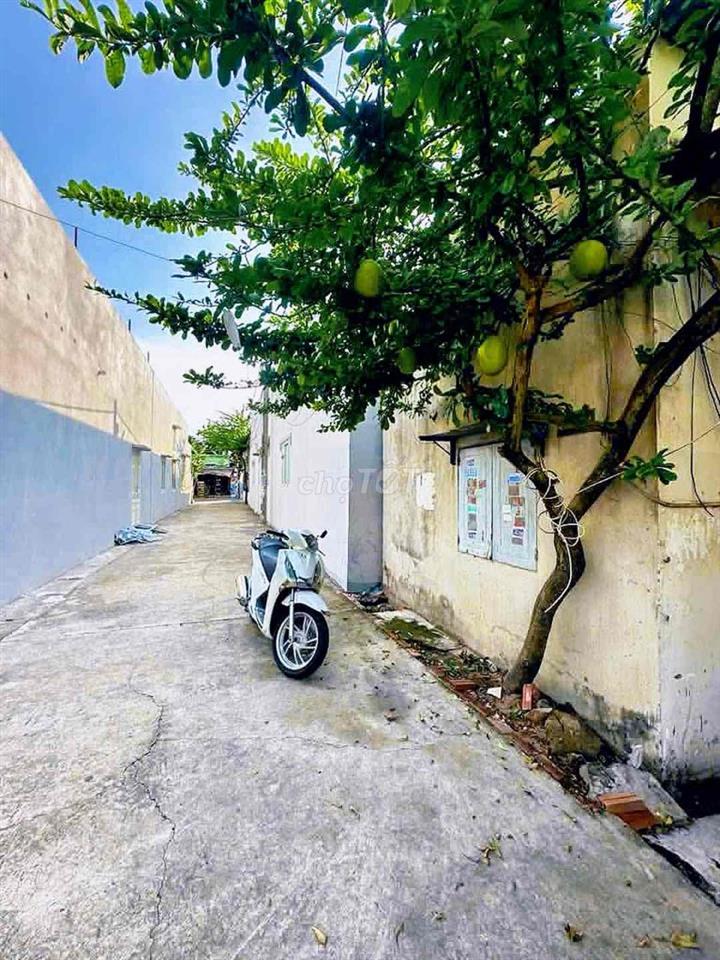 CHỦ BÁN CHỈ  2 TỶ 550 + NHÀ + 10 PHÒNG TRỌ ĐANG CHO THUÊ