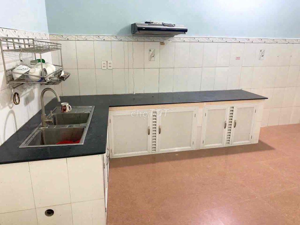 Cho dthuê nhà 1 trệt 2 lầu 4PN gần bệnh viện Nhi phường Tân Hiệp cũ, c