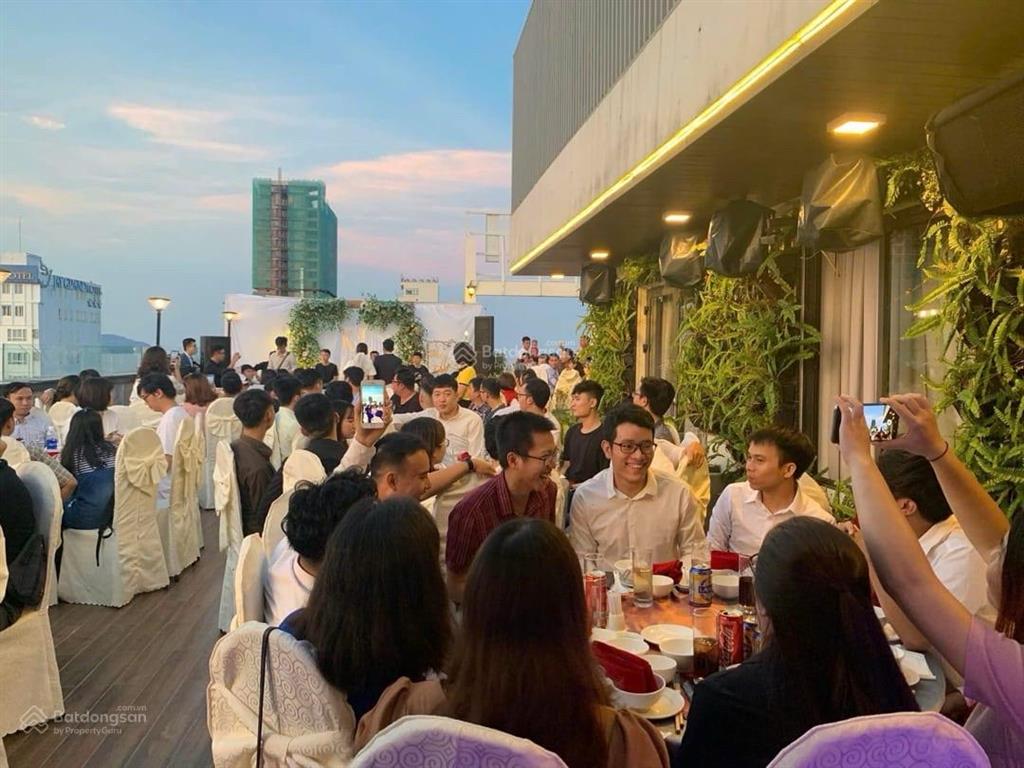 Chính chủ ! bán khách sạn 4* 12 tầng  84 phòng  full nội thất, view công viên hồ nghinh