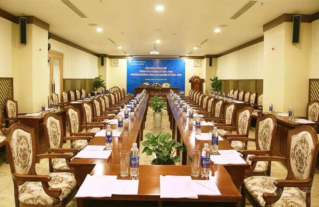 Chính chủ ! bán khách sạn 4* 12 tầng  84 phòng  full nội thất, view công viên hồ nghinh
