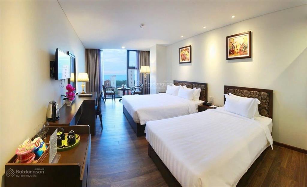 Chính chủ ! bán khách sạn 4* 12 tầng  84 phòng  full nội thất, view công viên hồ nghinh