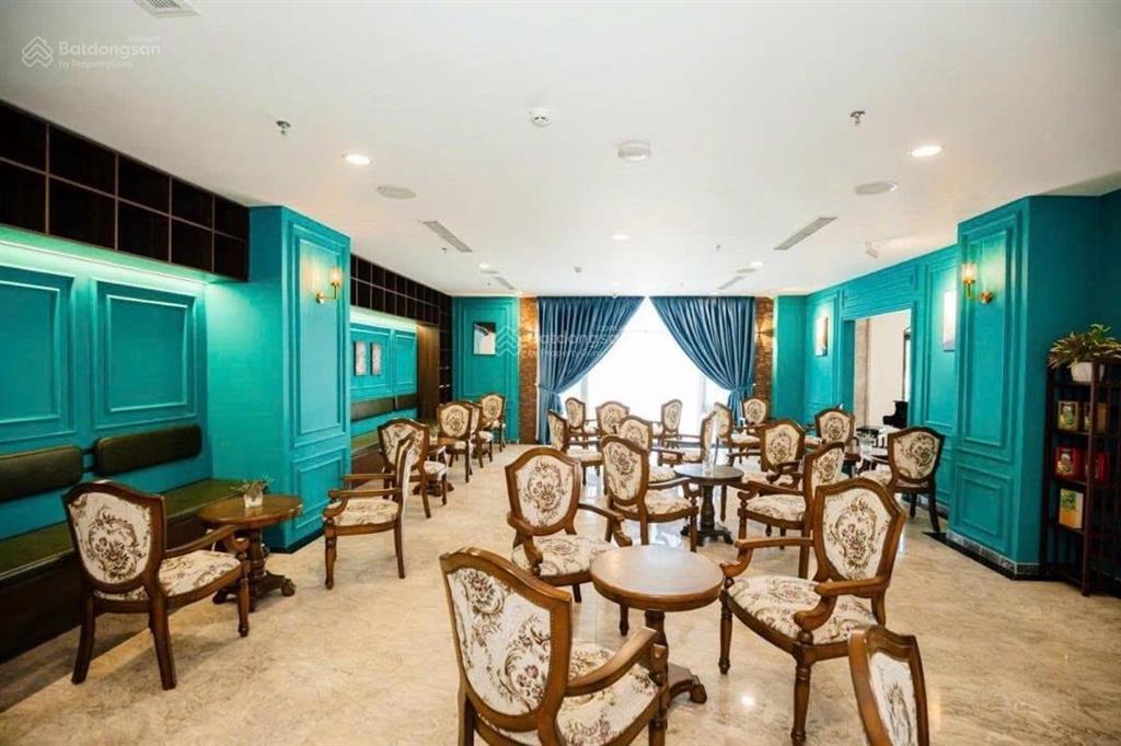 Chính chủ ! bán khách sạn 4* 12 tầng  84 phòng  full nội thất, view công viên hồ nghinh