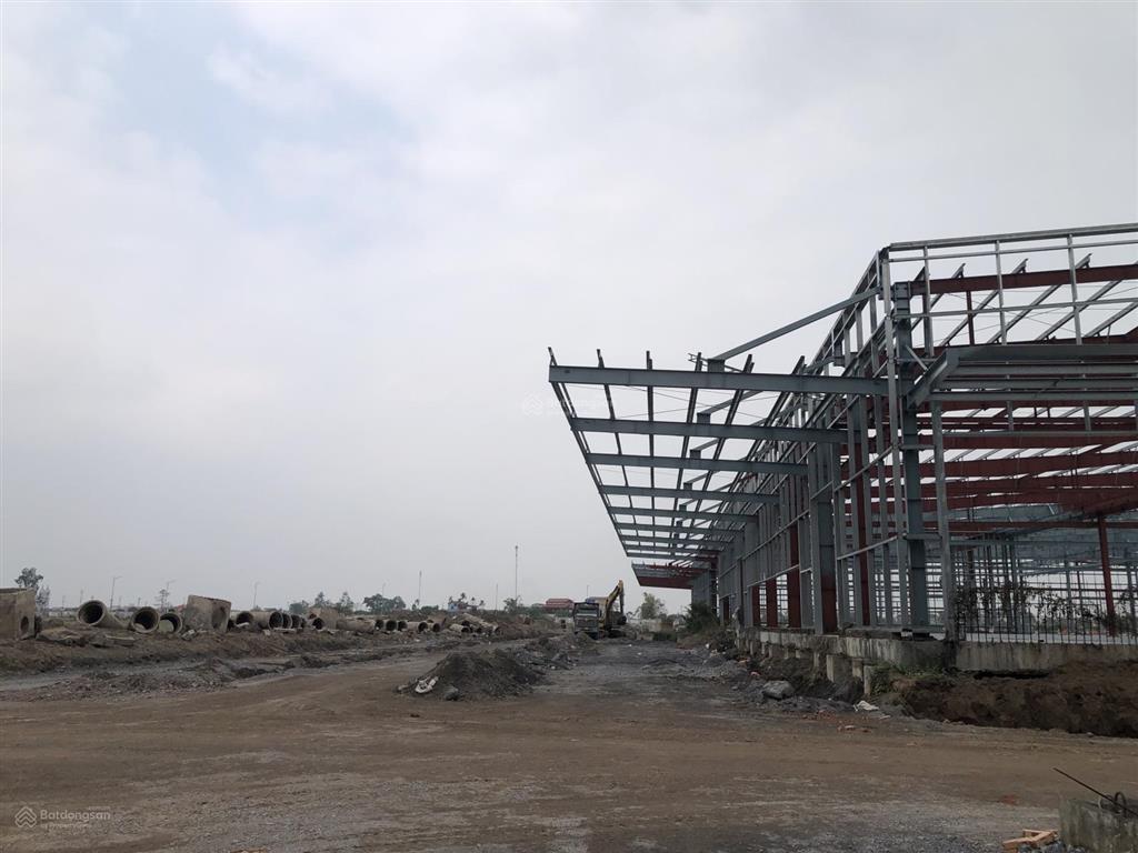 Chuyển nhượng 37000 m2 đất cn hoá chất gần đồng văn ninh bình giá 3,3 tr/m2 tách lẻ từ 3000 m2