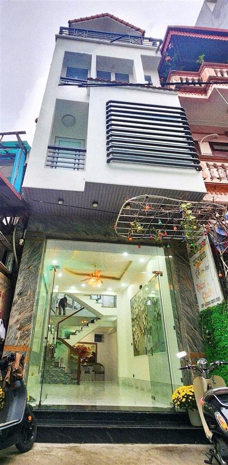 Bán nhà mặt phố khu chợ Cầu Cáp - Lán Bè, vị trí kinh doanh cực kỳ sầm uất.
