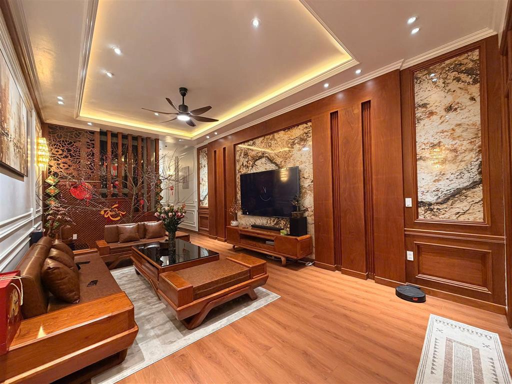Mặt đường Thiên Lôi - Vị trí đẹp, thang máy, tiện ích bậc nhất.