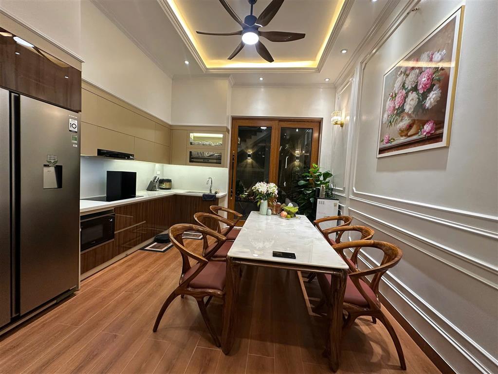 Mặt đường Thiên Lôi - Vị trí đẹp, thang máy, tiện ích bậc nhất.