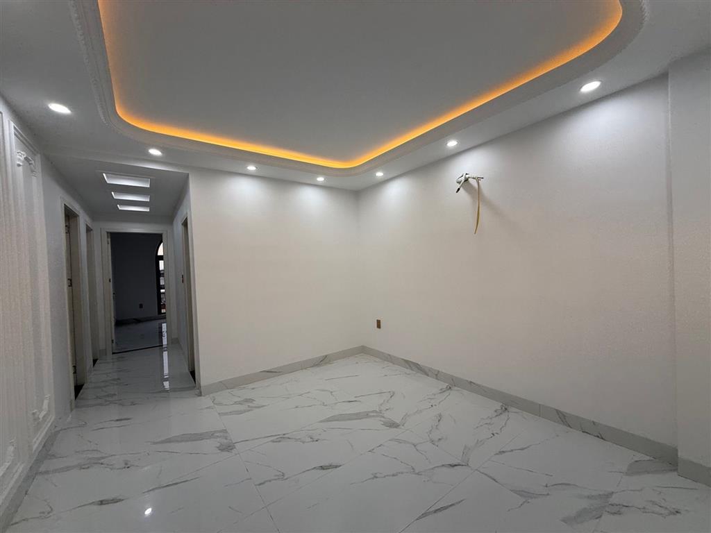 Nhà 6 tầng mặt đường Chợ Hàng - Phong cách Tân cổ điển Châu Âu