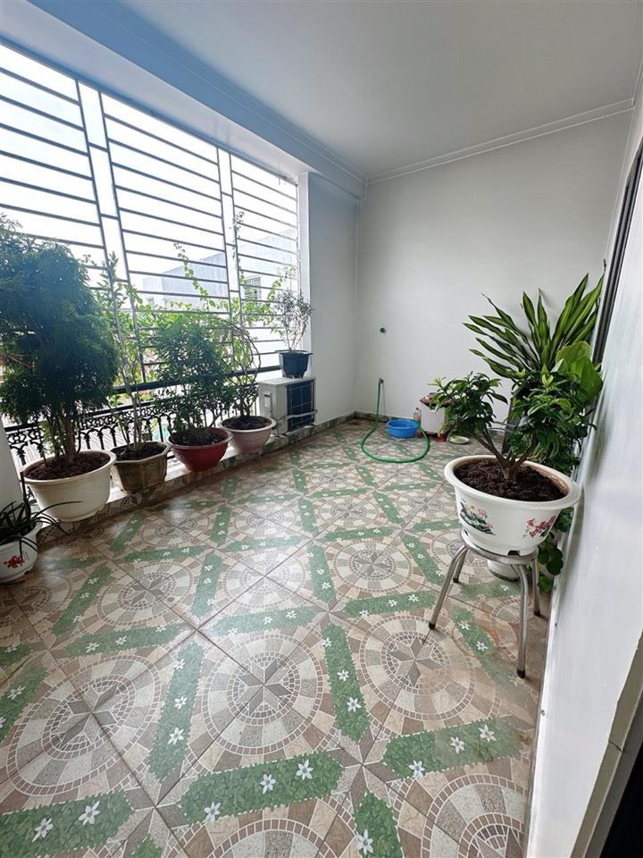 Bán nhà 4 tầng siêu hiếm - Sau mặt đường Miếu Hai Xã