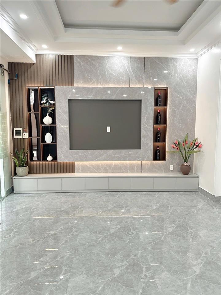 Nhà 4 tầng 1 tum Đồng Thiện - 3 mặt thoáng - Vài bước tới Aeon Mall - Giá chỉ 3,95 tỷ