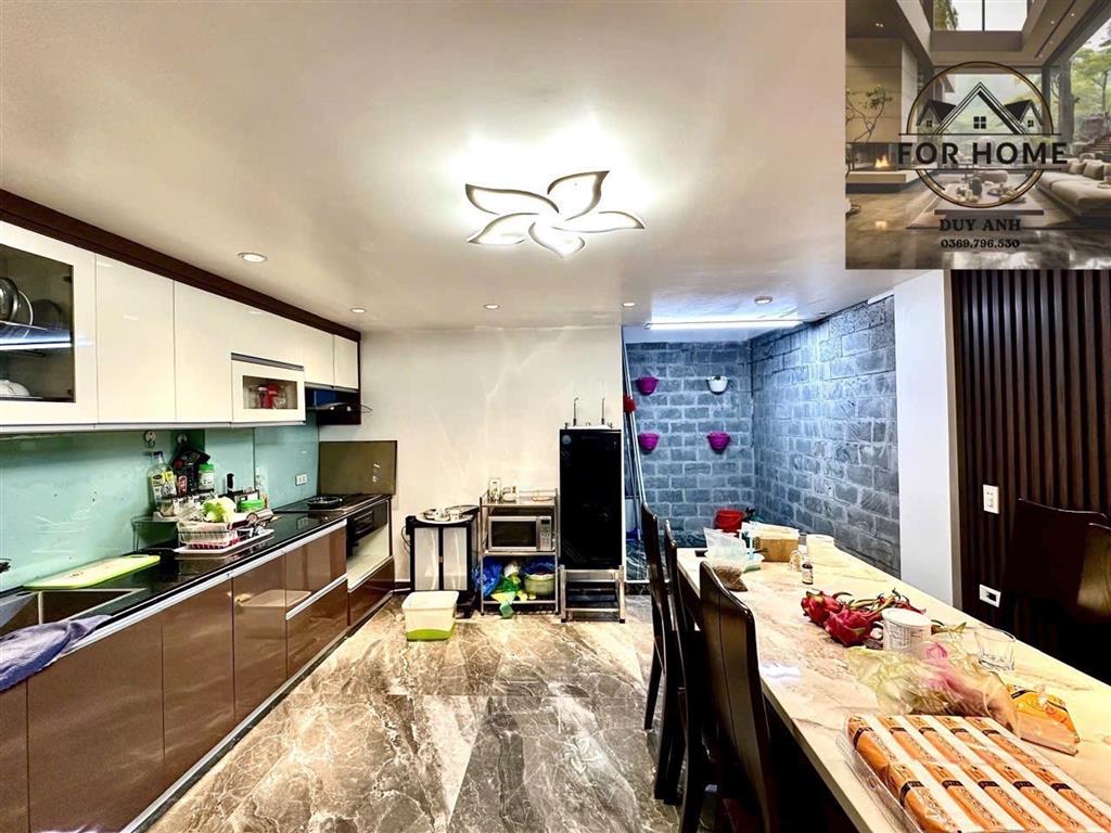 Bán nhà mặt phố Lê Văn Thuyết 79,4M2 - Vỉa hè rộng, khu vực kinh doanh sầm uất