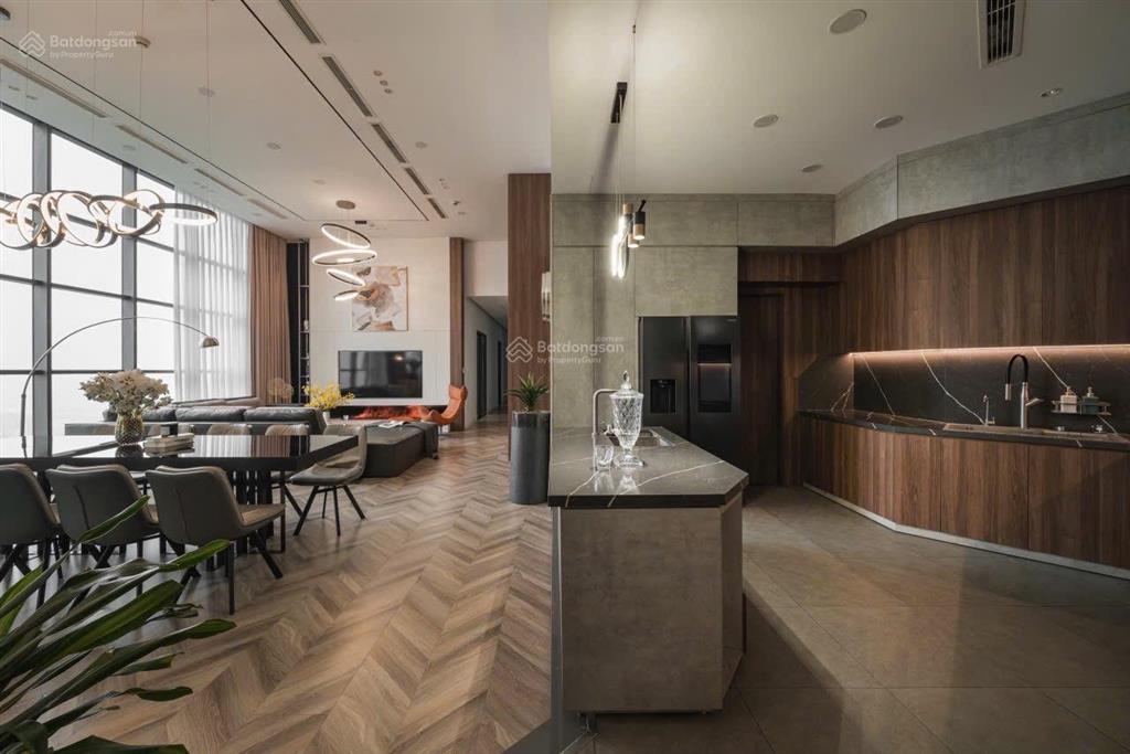 Bán hoa hậu penthouse 380m2 sunshine garden bàn giao thô giá 23tỷ6   em hoàng 0812 395 ***