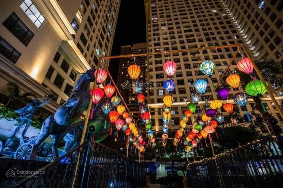 Bán hoa hậu penthouse 380m2 sunshine garden bàn giao thô giá 23tỷ6   em hoàng 0812 395 ***