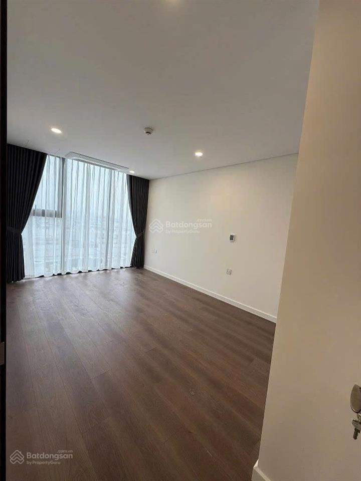 (hàng đẹp)cho thuê căn hộ 2pn 80m2 full đồ giá chỉ 13tr5/th tại sunshine green iconic  0812 395 ***