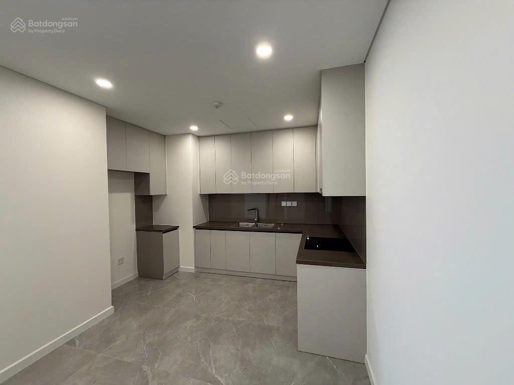 (hàng đẹp)cho thuê căn hộ 2pn 80m2 full đồ giá chỉ 13tr5/th tại sunshine green iconic  0812 395 ***
