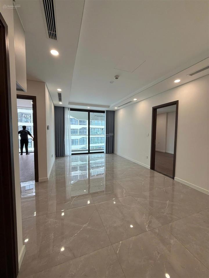 (hàng hiếm)bán căn hộ 1pn 52m2 giá chỉ 5tỷ4 bàn giao mới tinh sunshine green iconic  0812 395 ***