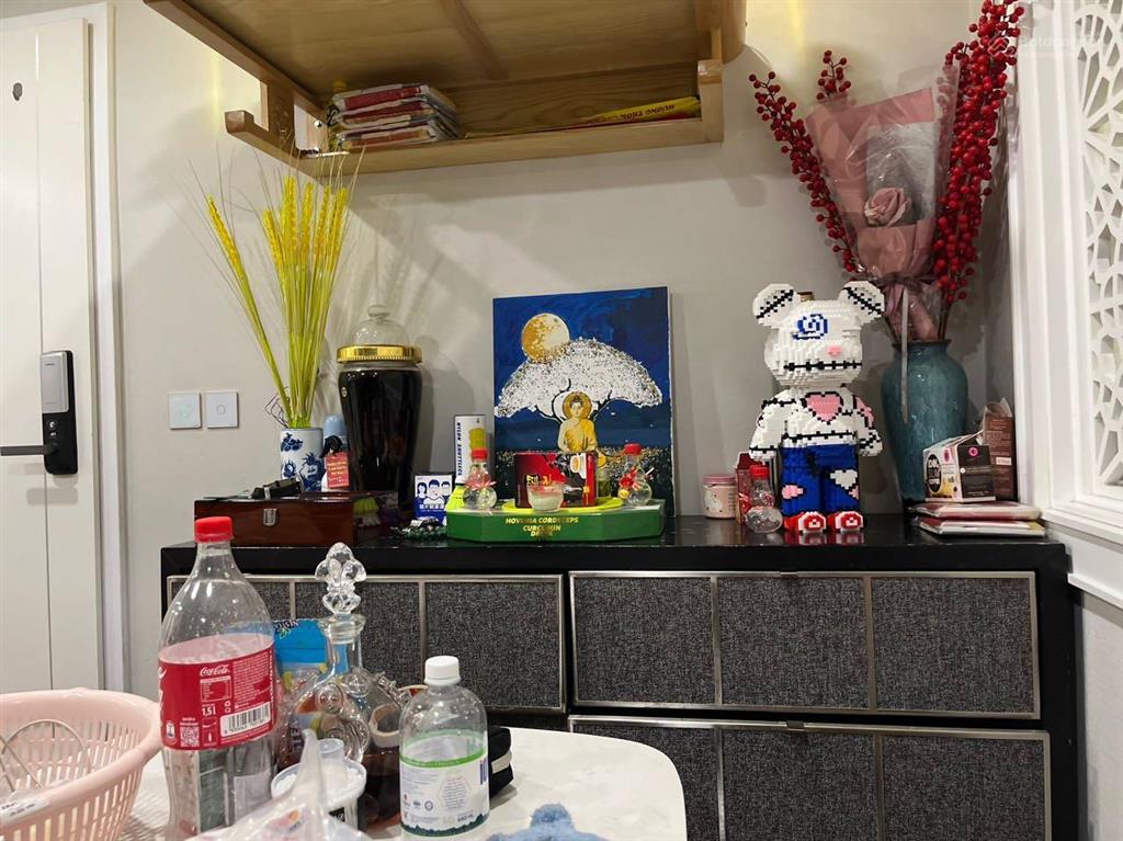 (căn hộ 3pn)bán giá 8tỷ5 view sông hồng diện tích 100m2(toà g2)full đồ đẹp(có sổ đỏ)  0812 395 ***