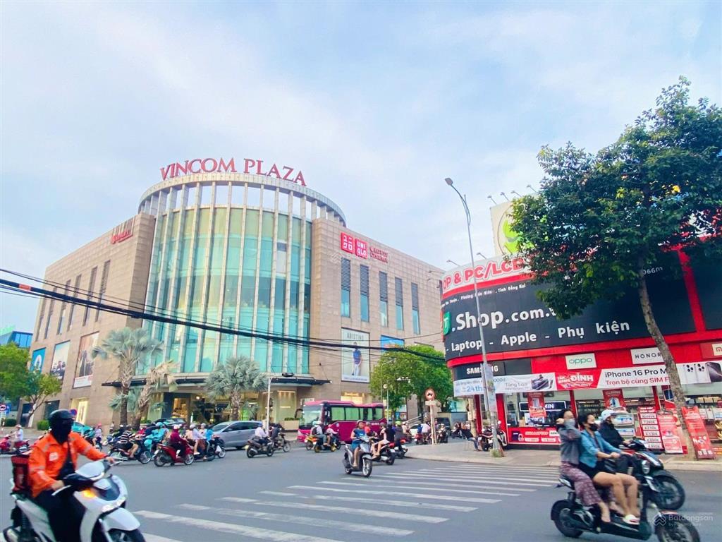 Cho thuê nhà nghỉ 11 phòng đang kinh doanh ngay vincom biên hòa