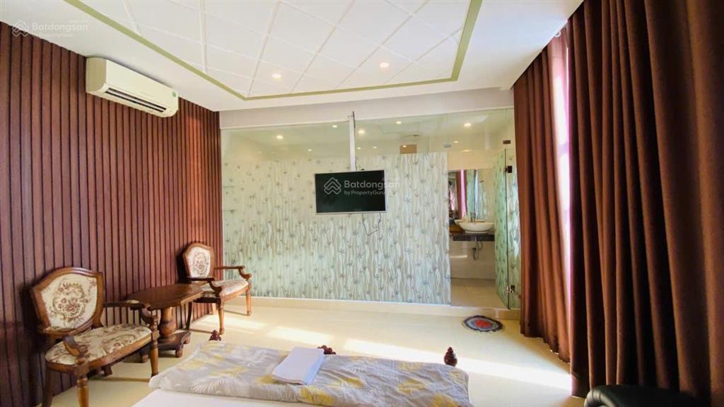Cho thuê nhà nghỉ 11 phòng đang kinh doanh ngay vincom biên hòa