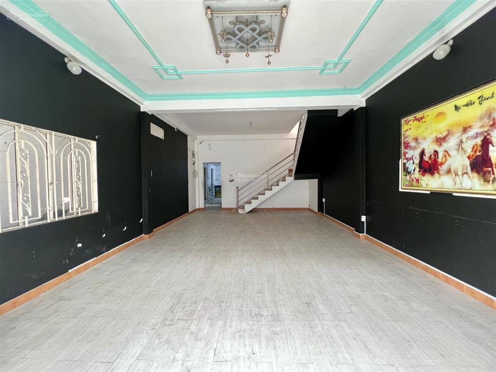 Cho thuê nhà 1 trệt 1 lầu ngang 7m, hố nai cũ, gần nhà thờ kim bích, chỉ 6tr