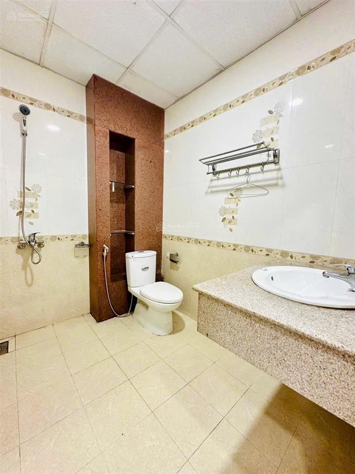 Cho thuê nhà 1 trệt 3 lầu mặt tiền đường võ thị sáu biên hòa giá rẻ