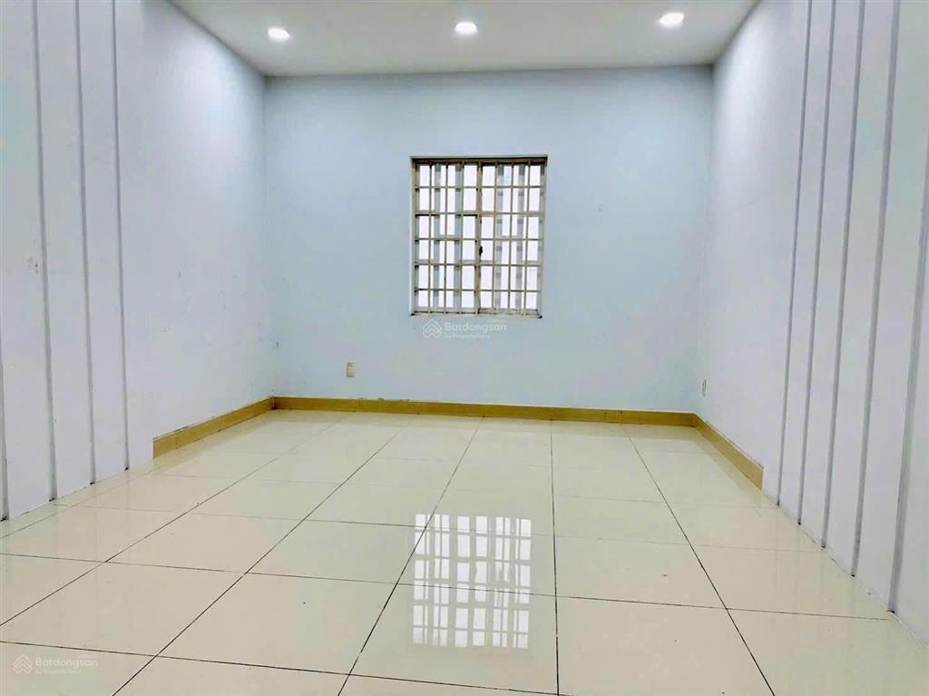 Cho thuê nhà 1 trệt 3 lầu mặt tiền đường võ thị sáu biên hòa giá rẻ