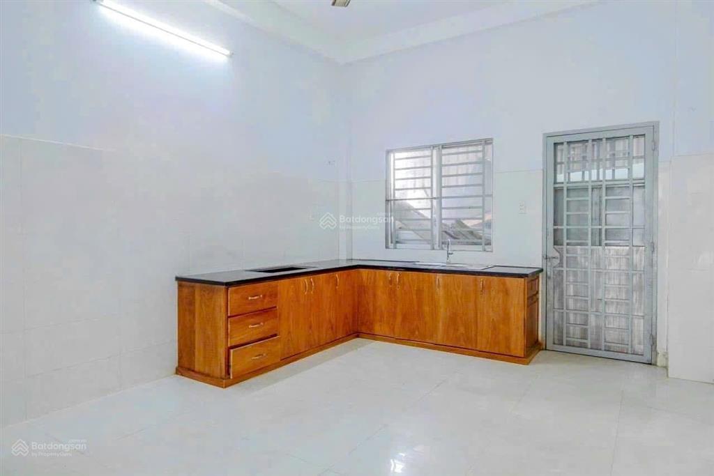 Cho thuê nhà liền kề 1t2l kdc d2d, cách võ thị sáu 30m giá rẻ