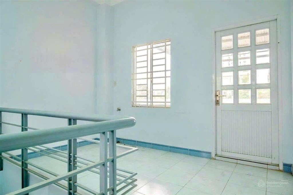 Cho thuê nhà liền kề 1t2l kdc d2d, cách võ thị sáu 30m giá rẻ