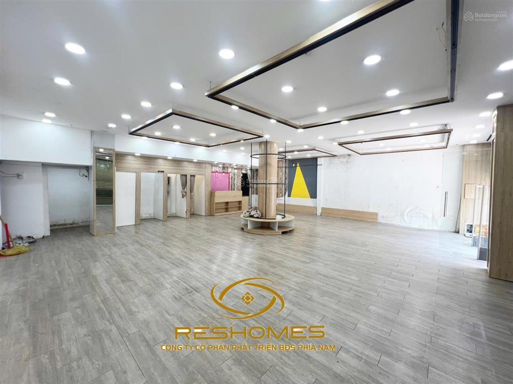 Cho thuê mặt bằng kinh doanh ngang 10 mét mặt tiền phạm văn thuận giá rẻ