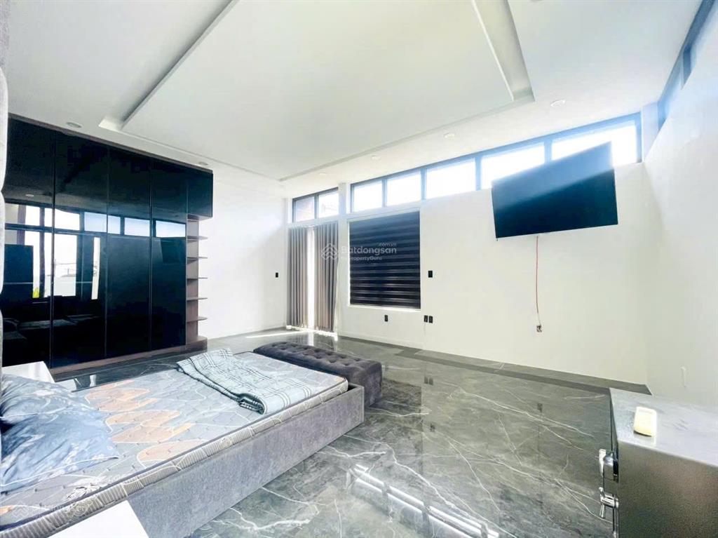 Cho thuê biệt thự full nội thất hơn 1000m2 trung tâm p. trảng dài, biên hòa