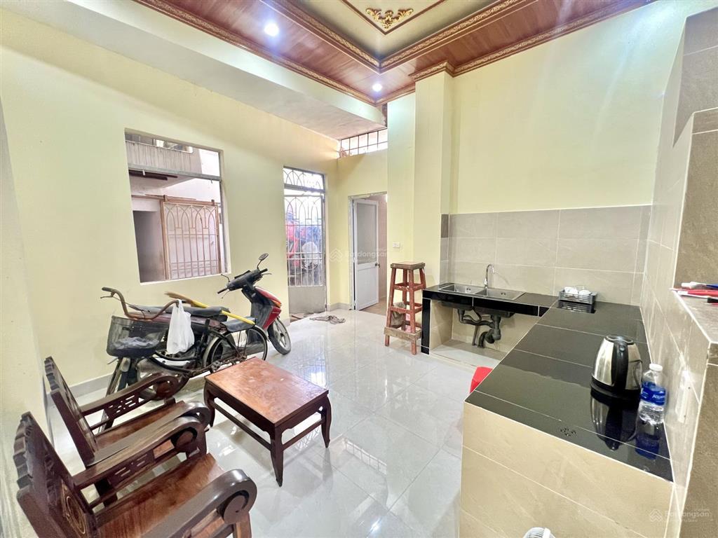 Cho thuê nhà 1t2l ngang 8m mới sơn sửa 100% ngay trung tâm biên hòa