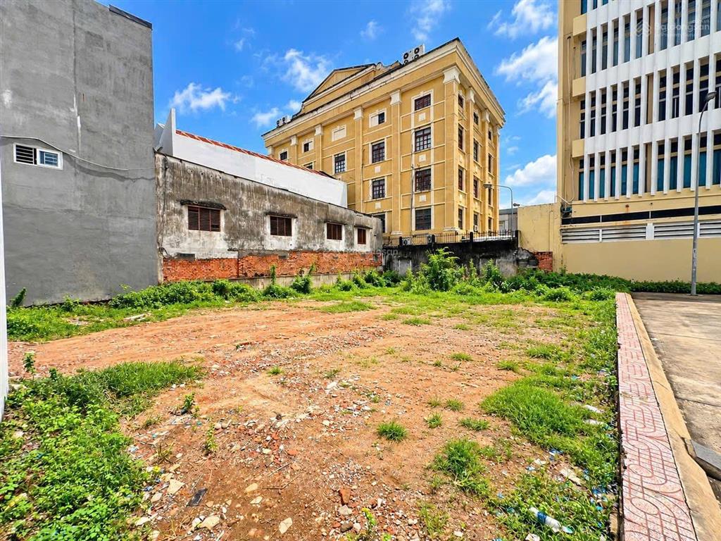 Cho thuê đất + nhà hơn 400m2 ngay tại trung tâm biên hòa, ngay công viên biên hùng