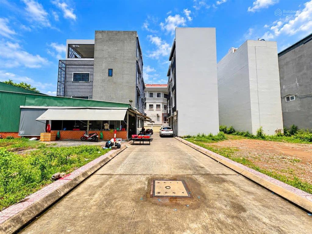 Cho thuê đất + nhà hơn 400m2 ngay tại trung tâm biên hòa, ngay công viên biên hùng