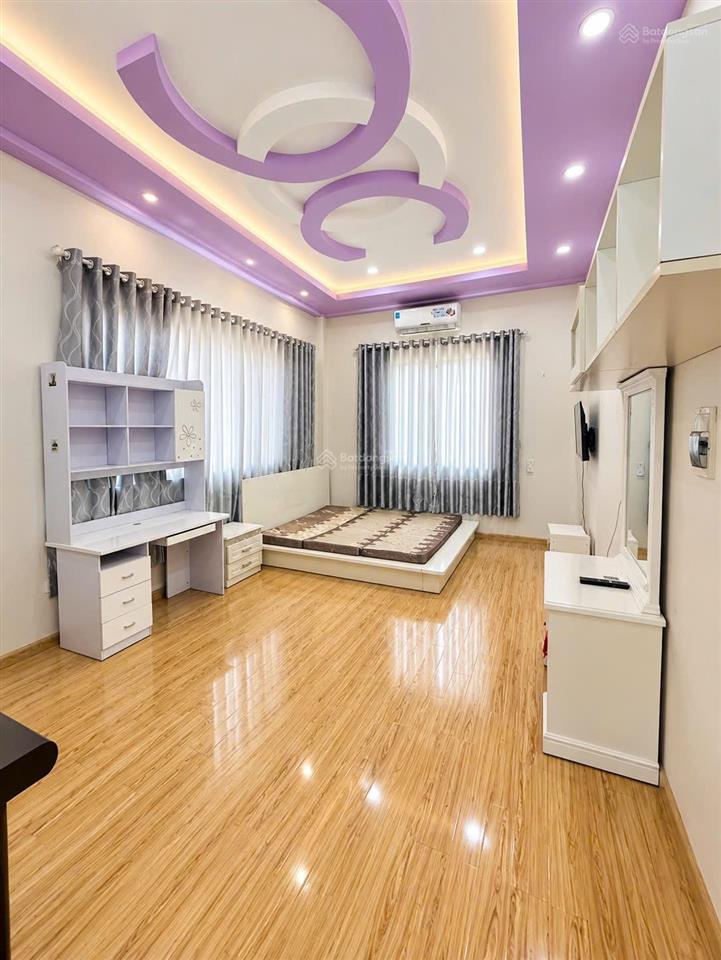 Cho thuê nhà 1 trệt 2 lầu đầy đủ nội thất cao cấp khu d2d võ thị sáu, trung tâm biên hòa