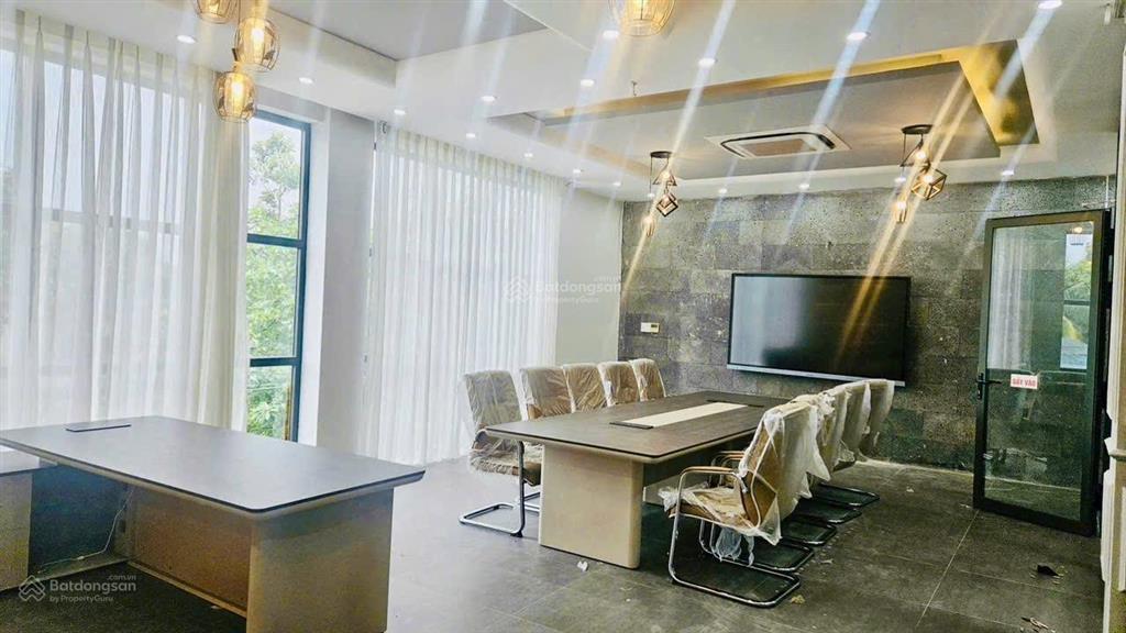 Cho thuê nhà đẹp 1t2l ngang 10m khu d2d, võ thị sáu, biên hòa