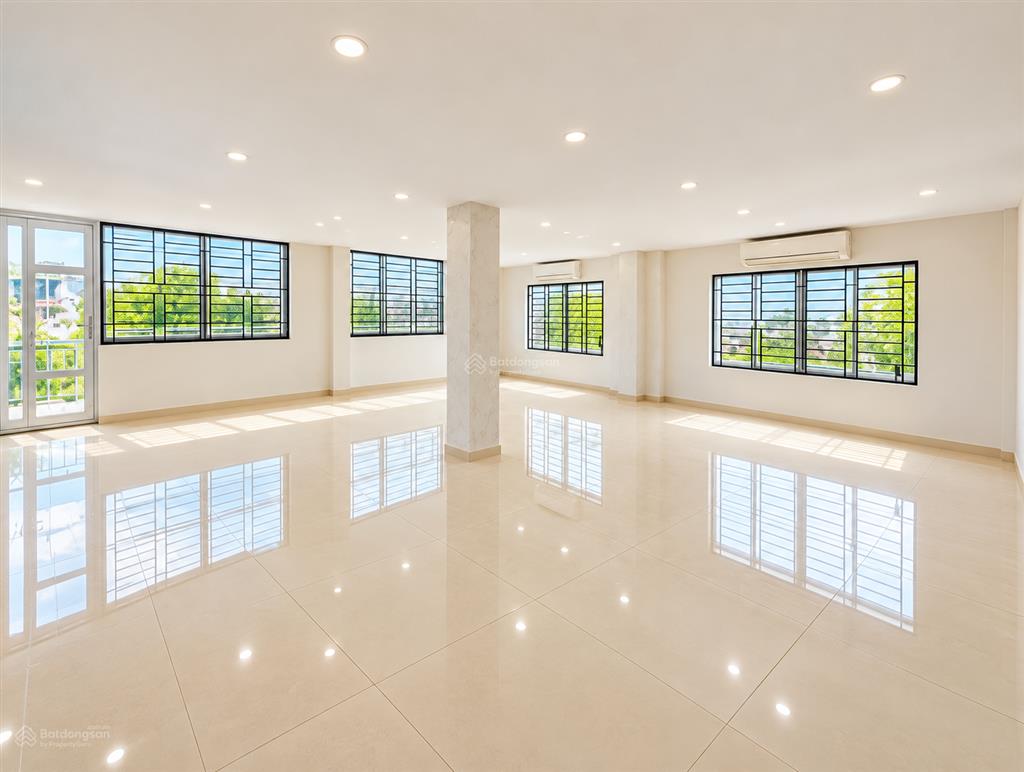 Cho thuê tòa nhà 1 trệt 4 lầu góc 2 mặt tiền khu d2d võ thị sáu, trung tâm biên hòa