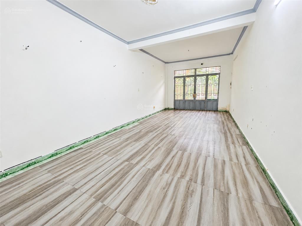 Cho thuê nhà 1 trệt 3 lầu chỉ 12tr mặt tiền đường n4 kdc bửu long, gần trường song ngữ lạc hồng