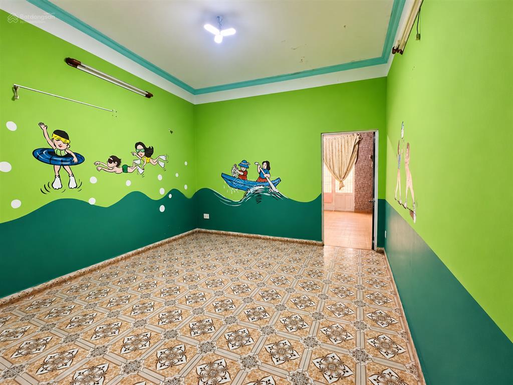 Cho thuê nhà 1 trệt 3 lầu chỉ 12tr mặt tiền đường n4 kdc bửu long, gần trường song ngữ lạc hồng